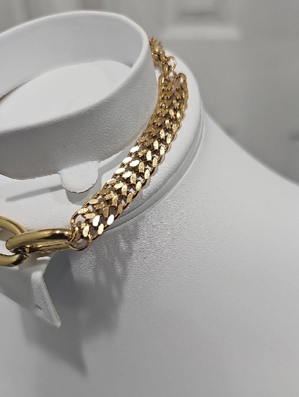 Bold Chunky Gold Link Statement Bracelet - Picture 2 of 4